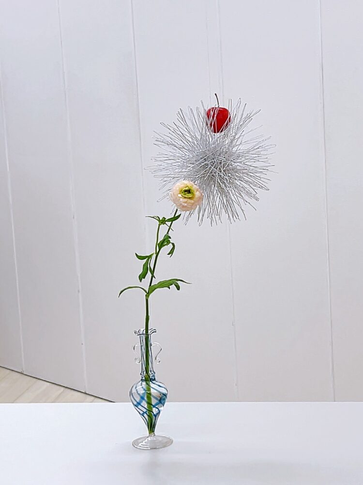 研究科２級３年１１月＜植物と金属Ⅴ（紙巻きワイヤー）＞