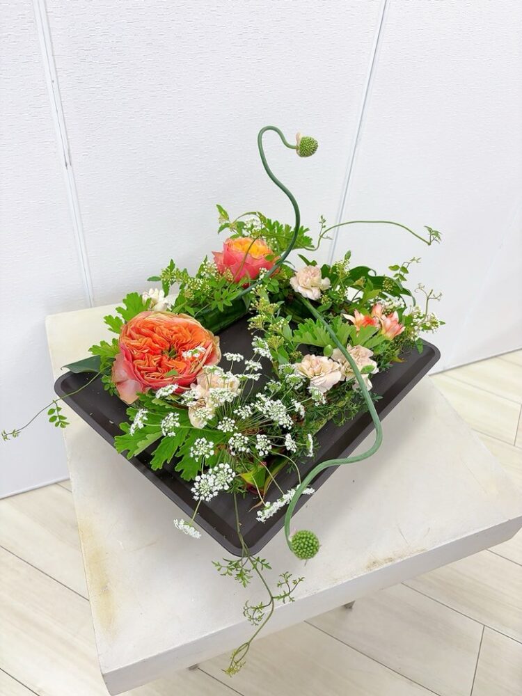 楽しみながら基本をふまえて　コース＜スプリングアレンジ（スクエアリース）＞