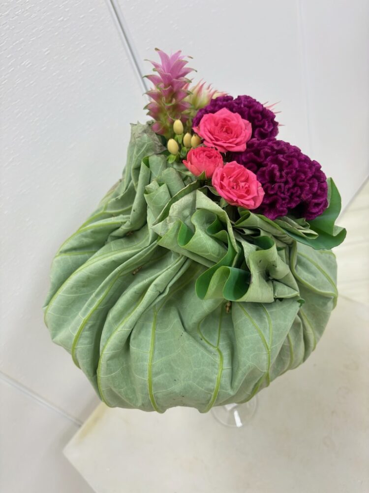 研究科1級2年8月<大きな葉のデザイン> 研究科1級2年8月<大きな葉のデザイン>